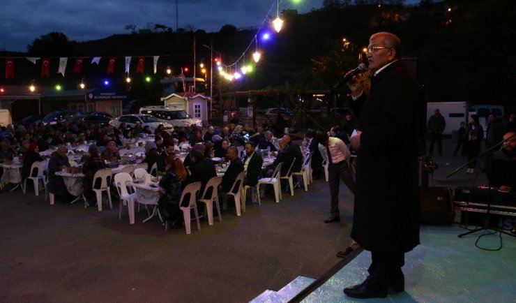 Beykozlular Poyrazköy’de iftarlarını açtı