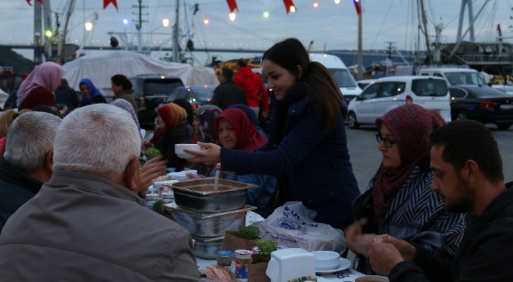 Beykozlular Poyrazköy’de iftarlarını açtı