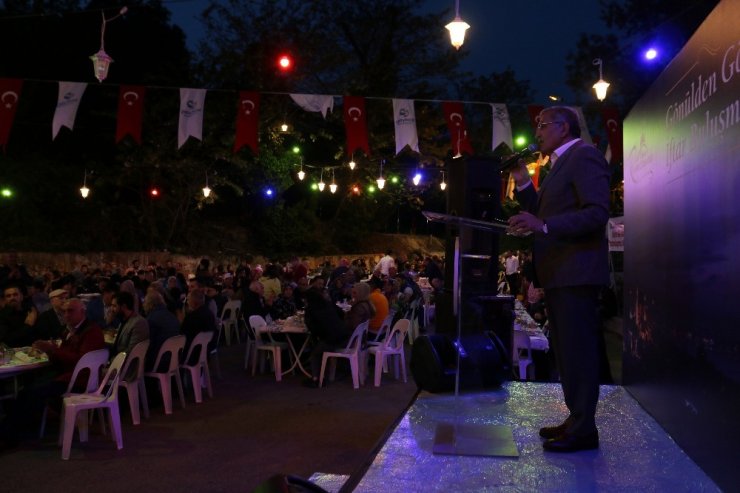 Beykoz’da 5 bin kişi iftar sofrasında buluştu