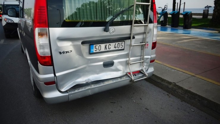 Kartal sahil yolunda trafik kazası: 3 yaralı