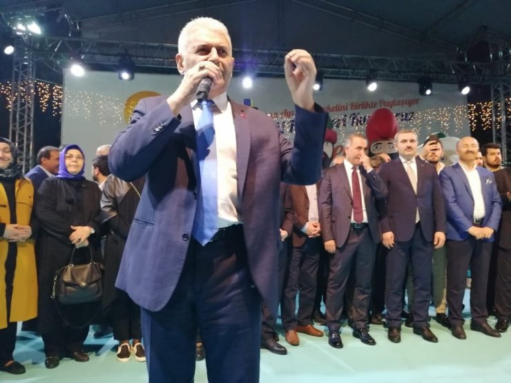 Binali Yıldırım, Sultangazi Seçmen Buluşmasına katıldı