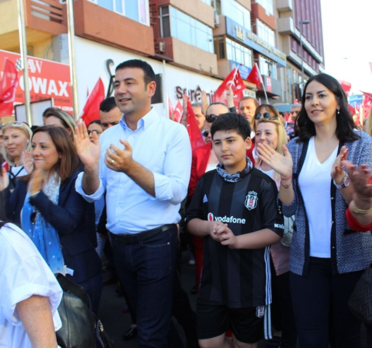 Beşiktaş Belediyesi 19 Mayıs Gençlik Bayramını coşkuyla kutladı