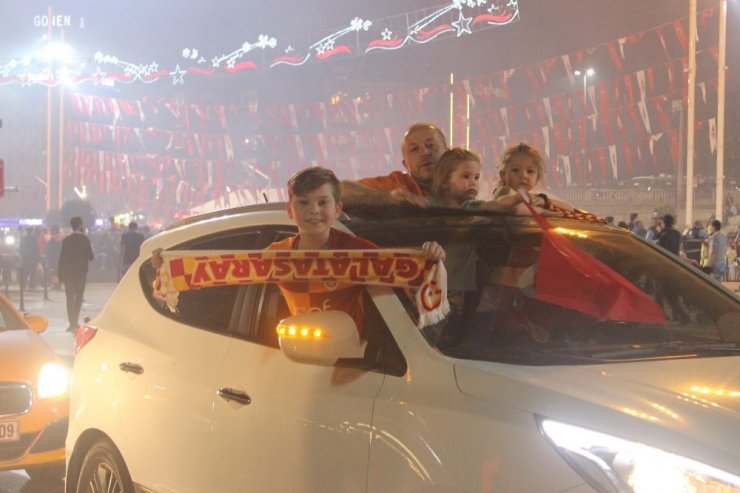 Taksim’de şampiyonluk coşkusu