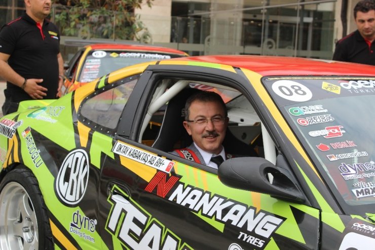 Eyüpsultan’da Yarış Arabaları İle Buluşması