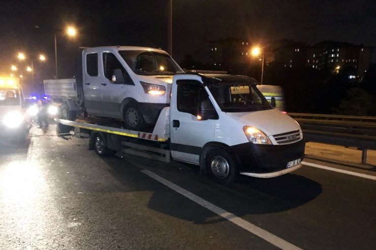 Kağıthane, Tem Otoyolunda Yaşanan İki Ayrı Kazada 9 Kişi Yaralandı