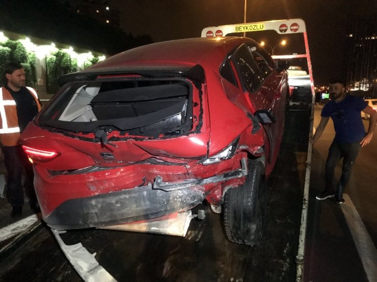 Kağıthane, Tem Otoyolunda Yaşanan İki Ayrı Kazada 9 Kişi Yaralandı