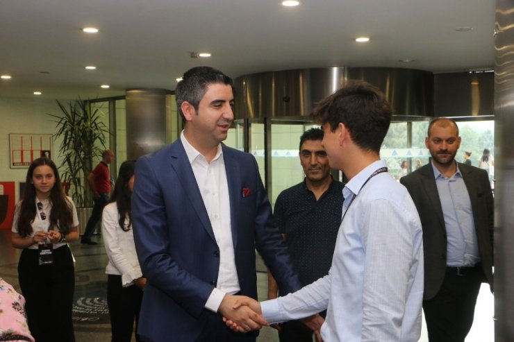 Başkanı Gökhan Yüksel’den gençlere tavsiyeler