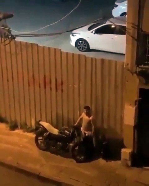 Hırsızdan müdahalede bulunan vatandaşa pişkin cevap: "Çalıyorum, ne yapacaksın"