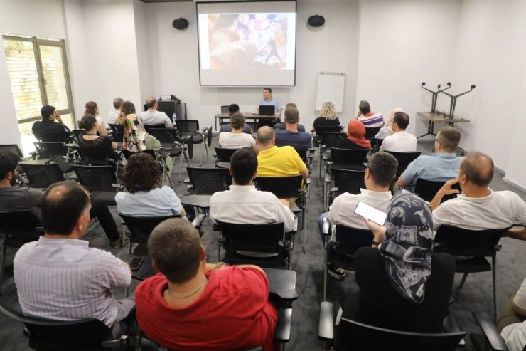 Eyüpsultan’da belediye personeline “Sıfır Atık Eğitimi”