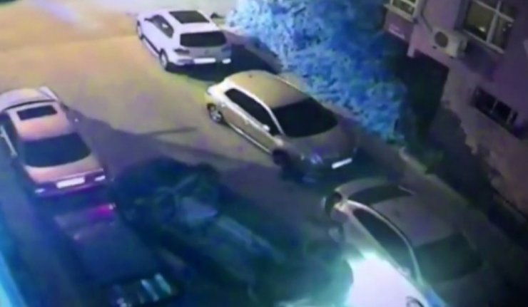 İstanbul’da yol verdiği sürücüyle tartıştı, araçlara çarparak takla attı