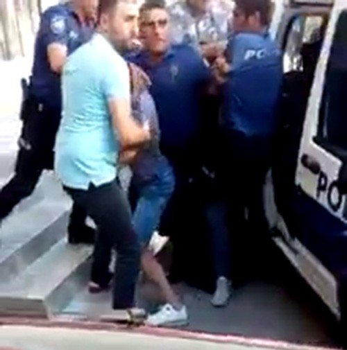 Kartal’da tacizciye linç girişimi kamerada