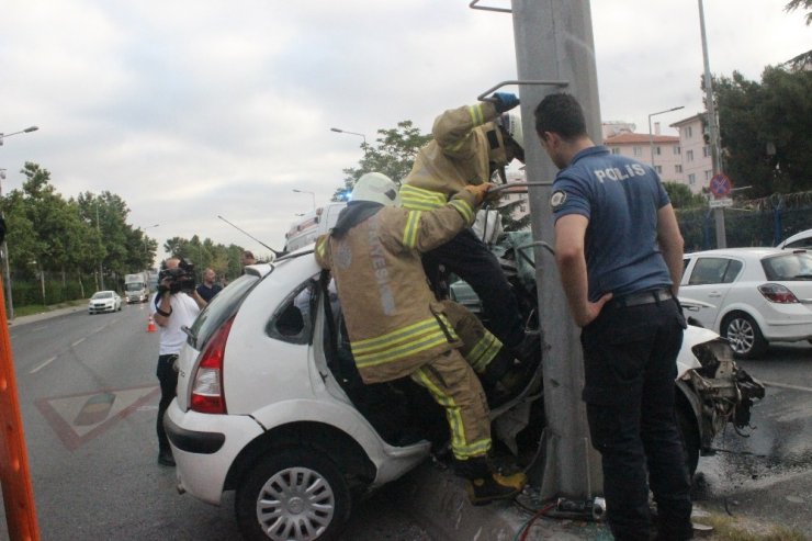 Kazada anne oğul ölümden döndü