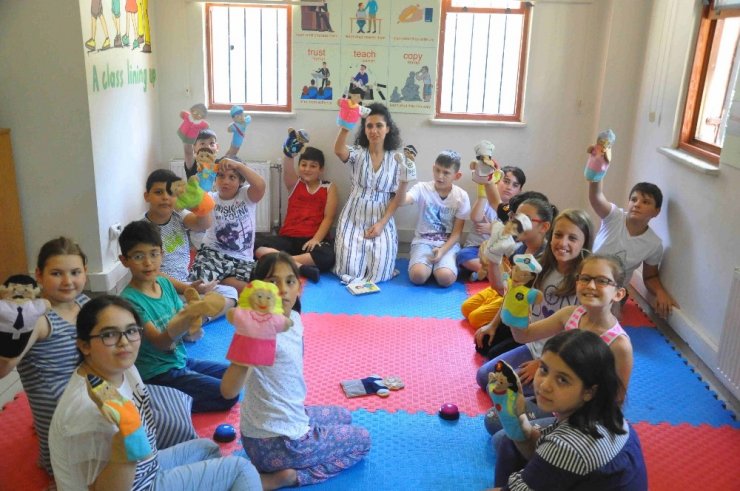 Eyüpsultanlı çocuklar, Dil Evi’nde İngilizce’yi severek ve eğlenerek öğreniyor