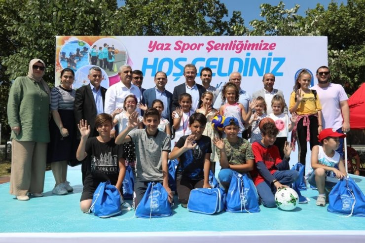 Eyüpsultan’da yaz okulları şenlikle açıldı