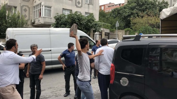 Beylikdüzü’nde silahlı, keserli, trafik kazası kavgası