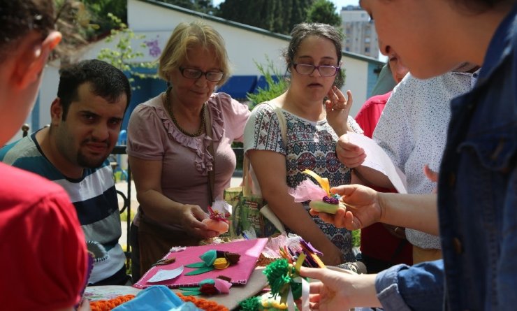 Maltepe’de engelliler üretip kazanıyorlar