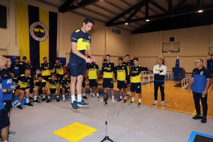 Fenerbahçe salonda çalıştı