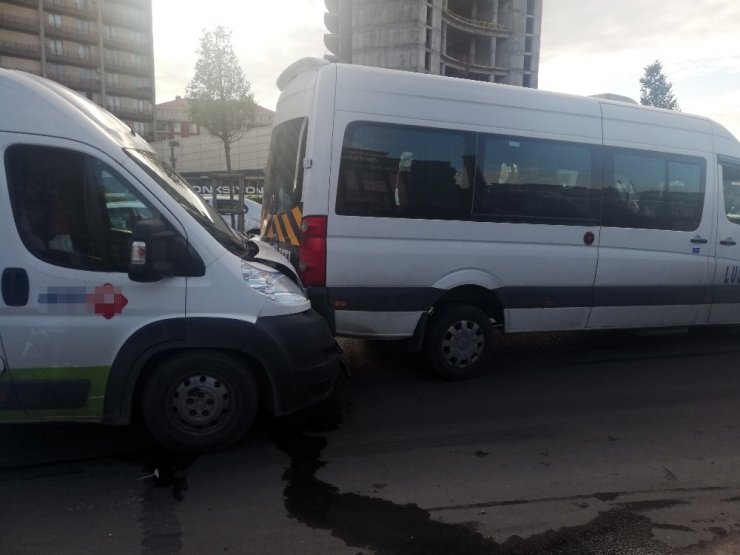 Esenyurt’ta zincirleme trafik kazası