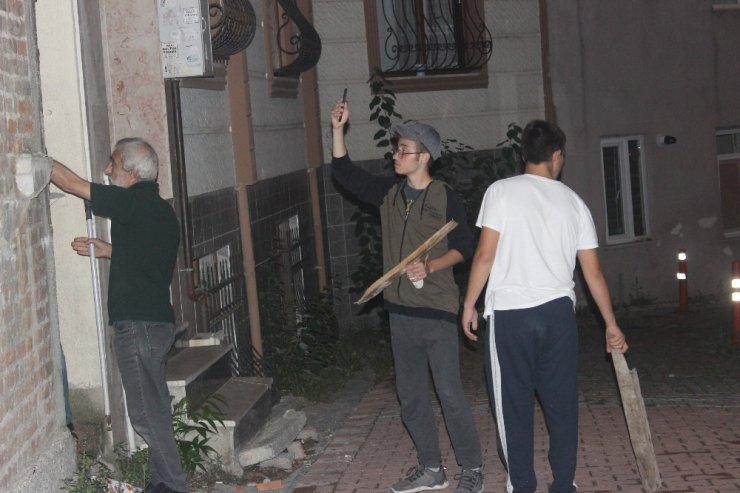 Mahallede ’saldırgan köpek’ nöbeti