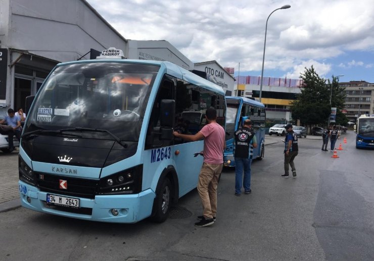 Minibüsçülere Sivil Trafik Ekiplerinden Şok Uygulama