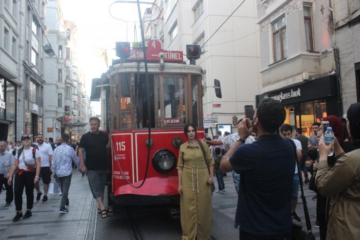 Nostaljik Tramvayın Halatı Koptu