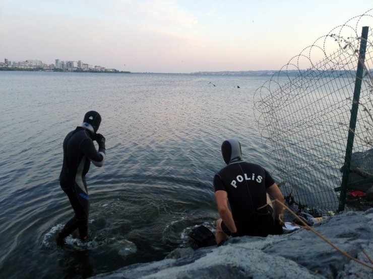 Küçükçekmece Gölü’ne Giren Bir Kişi Kayboldu