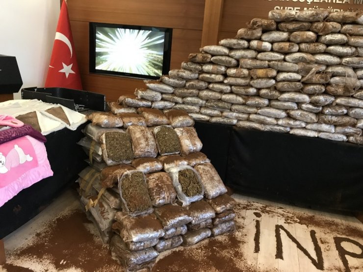 İSTANBUL’DA 12 MİLYONLUK YARIM TON UYUŞTURUCU ELE GEÇİRİLDİ