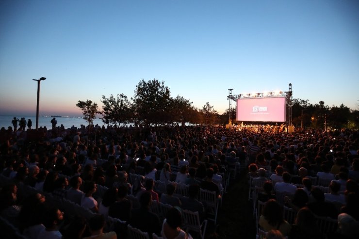 Kalamış’ta Yazlık Sinema