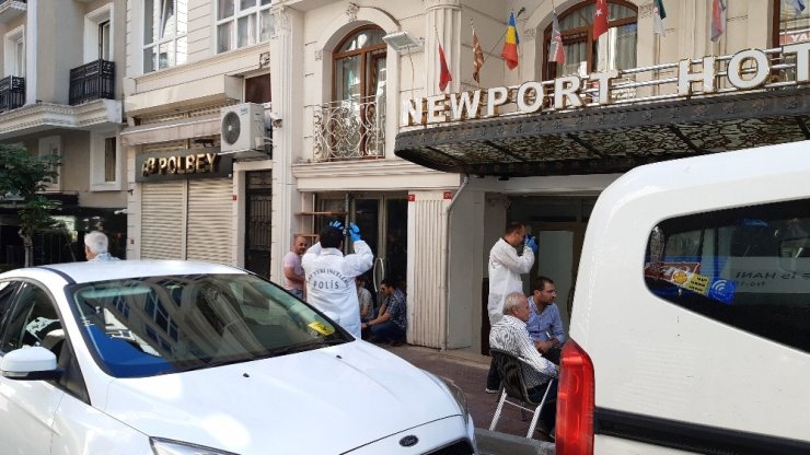 AFGAN UYRUKLU ŞAHIS SAHİP OLDUĞU OTELİN ODASINDA ÖLÜ BULUNDU