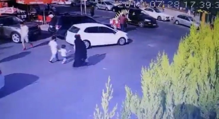 İSTANBUL’DA DEHŞET ANLARI KAMERADA