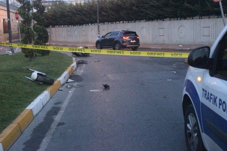 MOTOSİKLET KAZA YAPTI: 1 ÖLÜ 1 YARALI