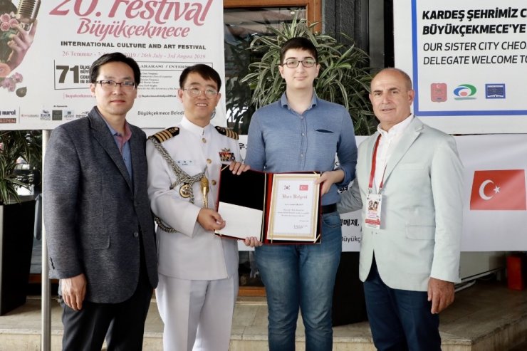 KORE’DEN, KORE GAZİLERİNİN TORUNLARINA BURS