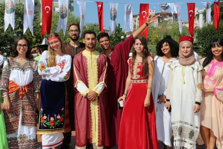 ATAŞEHİR BELEDİYESİ’NDEN ’ULUSLARARASI YAZ OKULU FESTİVALİ’