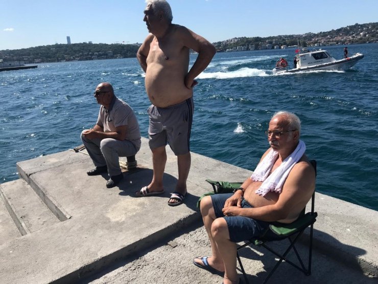 Denize Giren Genç Kayboldu