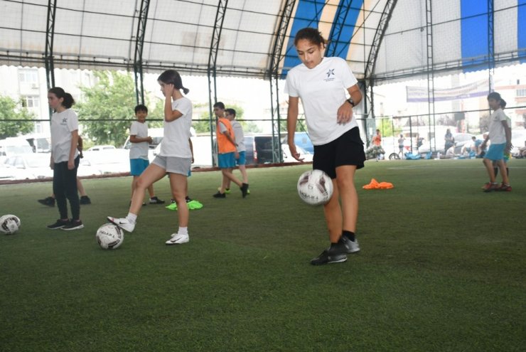 KÜÇÜKÇEKMECE’DE SPORUN MEVSİMİ YOK