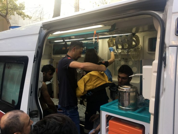 BEYOĞLU’NDA YANGIN PANİĞİ