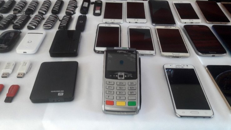 İSTANBUL’DA 43 MİLYON TL’LİK VURGUN YAPAN ÇAĞRI MERKEZİ ÇETESİ ÇÖKERTİLDİ