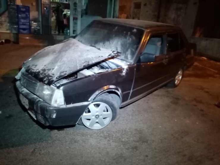 Önce Duvara Çarptı Sonra  Kaçtı