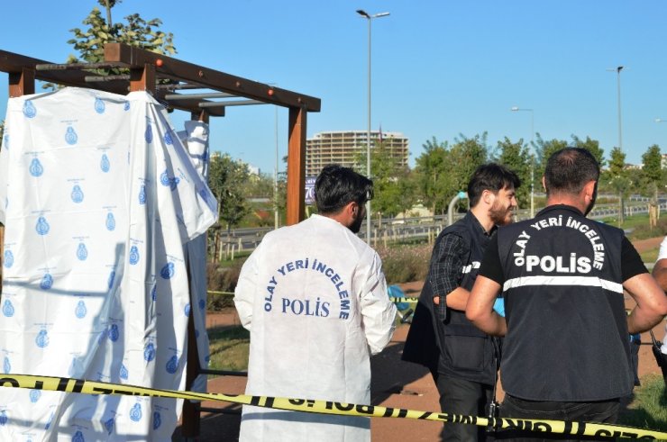 ZEYTİNBURNU SAHİLİNDE ELLERİ VE KOLLARI BAĞLI ÖLÜ ŞAHIS BULUNDU