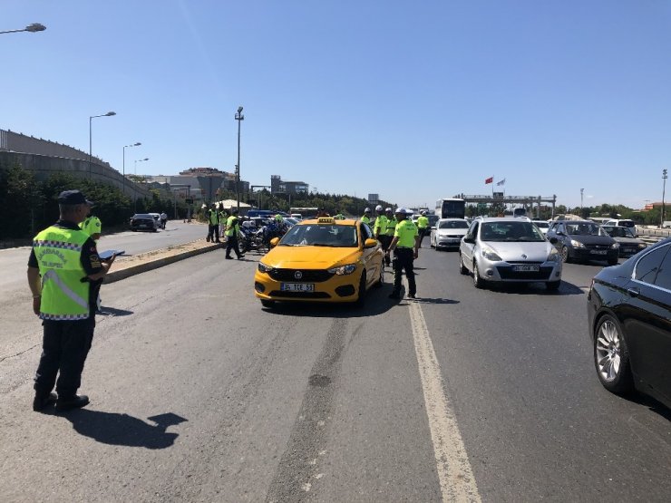 KURBAN BAYRAMI ÖNCESİNDE ÇAMLICA GİŞELER’DE SIKI TRAFİK DENETİMİ