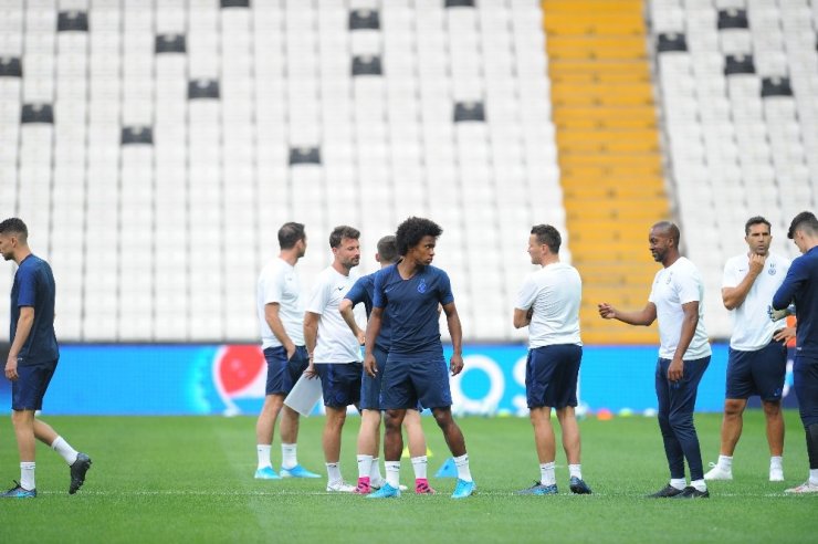 CHELSEA SON ANTRENMANINI BEŞİKTAŞ PARK’TA YAPTI