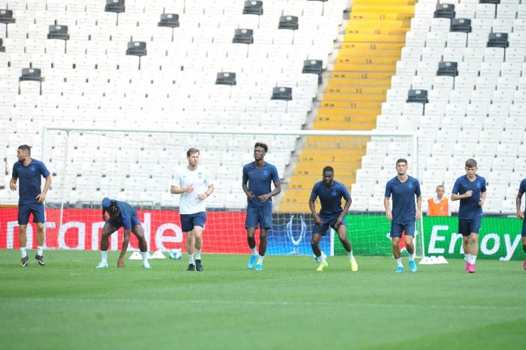 CHELSEA SON ANTRENMANINI BEŞİKTAŞ PARK’TA YAPTI