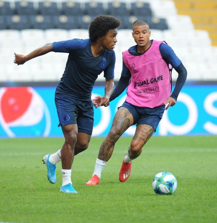 CHELSEA SON ANTRENMANINI BEŞİKTAŞ PARK’TA YAPTI