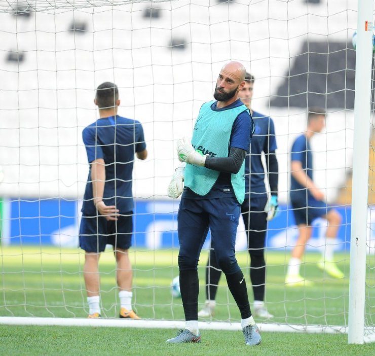 CHELSEA SON ANTRENMANINI BEŞİKTAŞ PARK’TA YAPTI