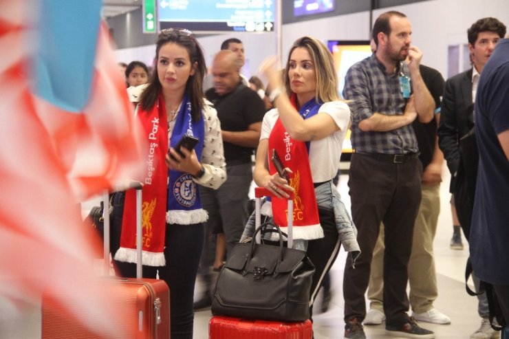 LİVERPOOL, SÜPER KUPA MÜCADELESİ İÇİN İSTANBUL’DA