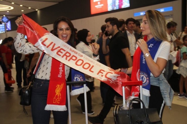 LİVERPOOL, SÜPER KUPA MÜCADELESİ İÇİN İSTANBUL’DA