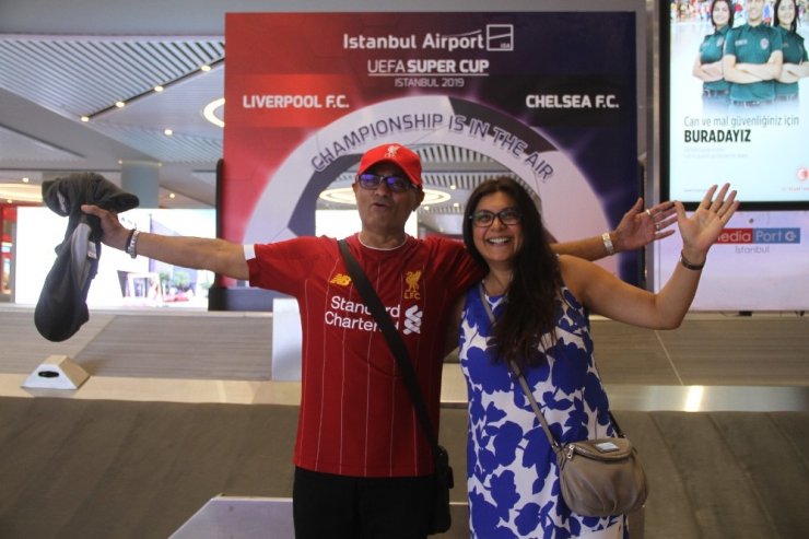 LİVERPOOL VE CHELSEA TARAFTARLARININ İSTANBUL’A GELİŞİ SÜRÜYOR