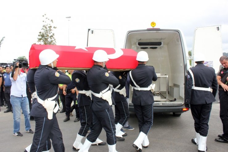 Şehit polise son görev