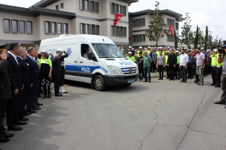 Şehit polise son görev