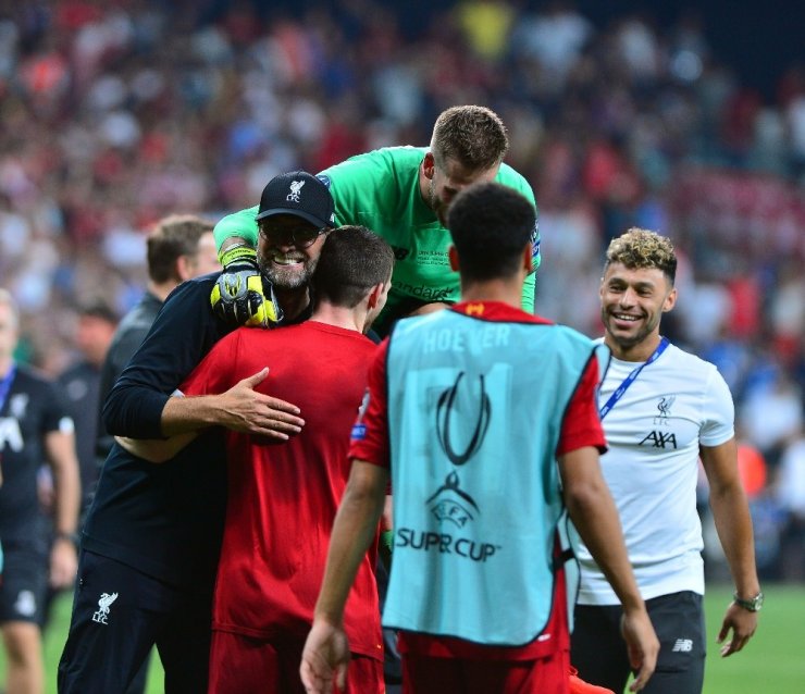 UEFA SÜPER KUPA LİVERPOOL’UN